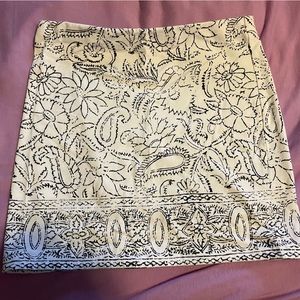 Aeropostale White Floral Skirt